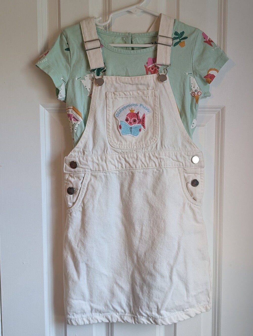 Pantaloons Girls Overalls And T Shirt School Themed Outfit Set Size 6-7 Years